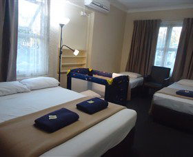 Kingsford Riverside Inn - Tourism Guide 1
