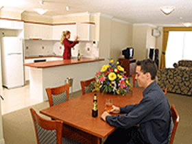 Springwood Tower Apartment Hotel - Travel Agents 1