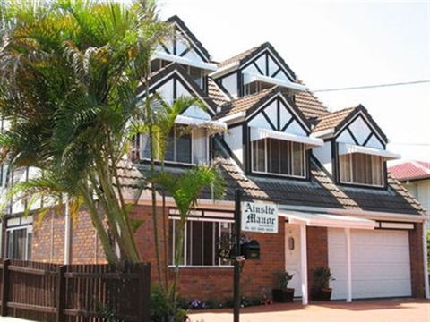 Ainslie Manor BandB - Tourism Guide 0