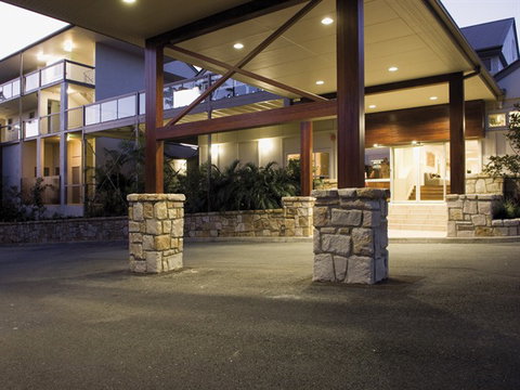 Mercure Clear Mountain Lodge Spa And Vineyard - Tourism Guide 0