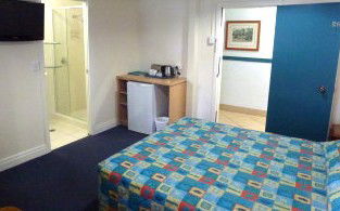 Acacia Inner City Inn - Tourism Guide 3