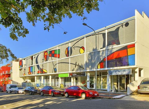 The Miro - Tourism Guide 1