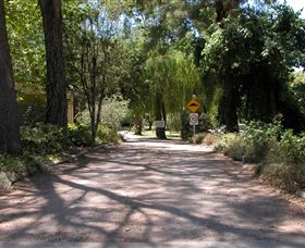 Moyhu Caravan Park - Tourism Guide 2