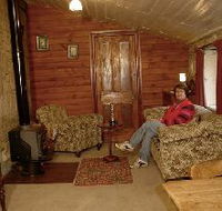 Colonial Cottages of Ross - Historic Hudson Cottage - Tourism Guide