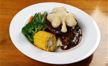 Harrigans Irish Pub And Accommodation - Tourism Guide 5