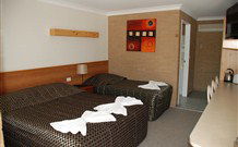 Alexander Motor Inn - Tourism Guide 1