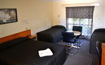All Settlers Motor Inn - Tourism Guide 1