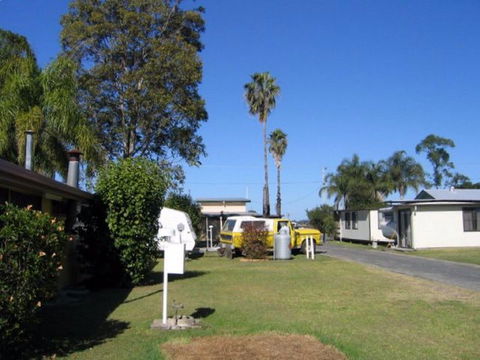 Browns Caravan Park - Tourism Guide 1