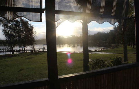 Aloha Caravan Park - Tourism Guide 2