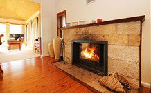 A Church And Homestead In Mudgee - Tourism Guide 0