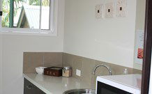 Aarons At Byron - - Travel Agents 5