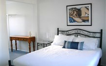 The White House Apartment - Tourism Guide 6