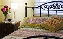 Newcastle's Bed & Breakfast - Tourism Guide 2