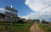 Wagga Wagga Country Cottages - - Tourism Guide 1