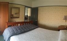 Wagga Wagga Country Cottages - - Tourism Guide 3
