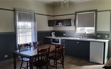 Wagga Wagga Country Cottages - - Tourism Guide 6