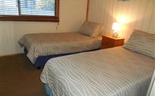 A Lake House At Burrill Lake - Tourism Guide 5