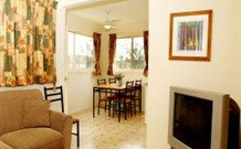 Mavis's Kitchen And Cabins - Tourism Guide 1