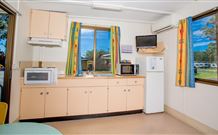 North Lodge Cottages - Tourism Guide 7