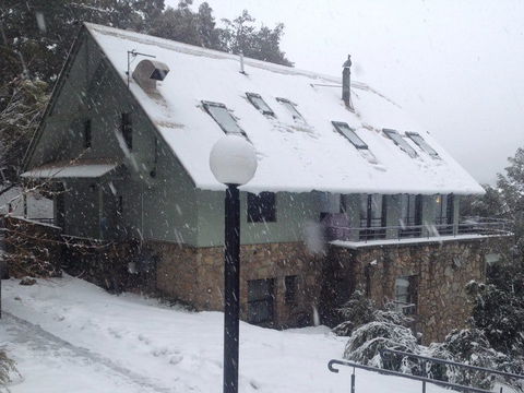 Attunga Ski Lodge Thredbo - Tourism Guide 8