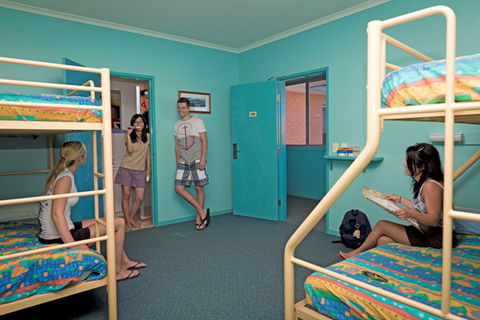 Coffs Harbour YHA - Tourism Guide 11