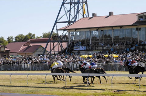 Kalgoorlie YHA - Tourism Guide 1