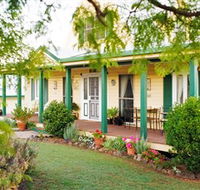 Birdhouse Cottage and Bed and Breakfast - Tourism Guide