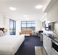 Oaks Grand Gladstone - Tourism Guide