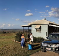 Hillview Cottages - Travel Agents