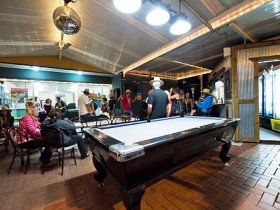 Aquarius Backpackers Gold Coast - Travel Agents 0