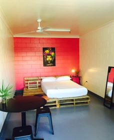 Adventurers Backpackers Resort - Tourism Guide 1
