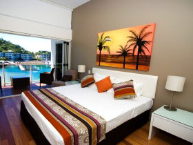 Beachside Magnetic Harbour Apartments - Tourism Guide 3