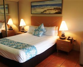 At Boathaven Spa Resort - Tourism Guide 2
