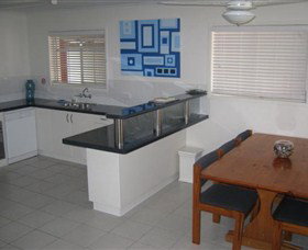Campwin Beach House Bed And Breakfast - Tourism Guide 1