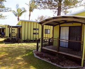 Elliot Heads Holiday Park - Tourism Guide 1