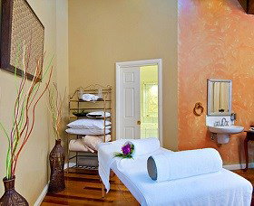 Escarpment Retreat And Day Spa - Tourism Guide 3