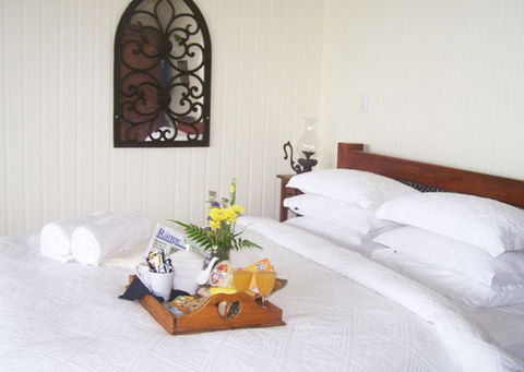At Remingtons B & B Private Cottages  - Travel Agents 2