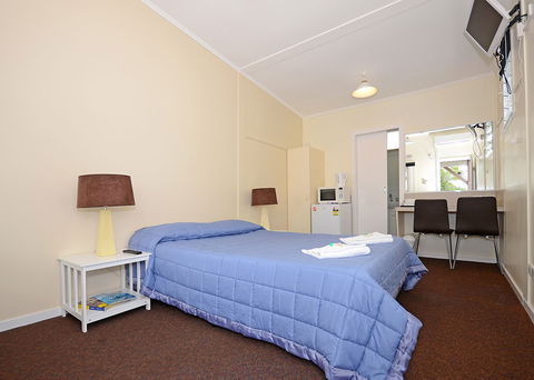 Ned Kellys Motel - Tourism Guide 2