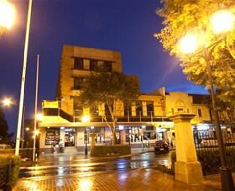 Amaroo Hotel - Tourism Guide 12
