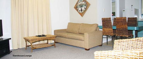 Aqua Villa Holiday Apartments - Tourism Guide 2