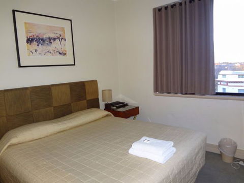 Amaroo Hotel - Tourism Guide 5