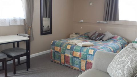 Amber Motel - Tourism Guide 6