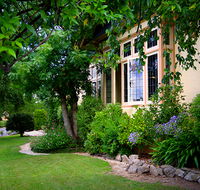 Cotswold Gardens Armidale - Tourism Guide