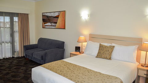 Best Western Zebra Motel - Tourism Guide 3