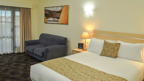 Best Western Zebra Motel - Tourism Guide 6