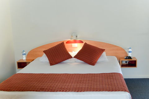 BEST WESTERN Boulevard Lodge - Tourism Guide 9