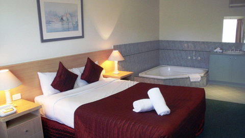 BEST WESTERN Sandown Heritage Motel - Travel Agents 2