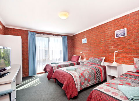 BEST WESTERN Whalers Rest Motor Inn - Tourism Guide 3