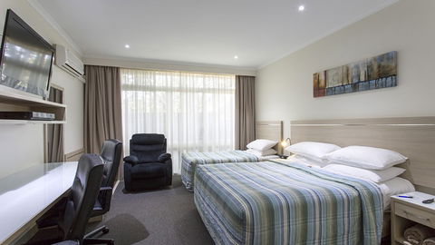 BEST WESTERN Aspen And Apartments - Tourism Guide 0