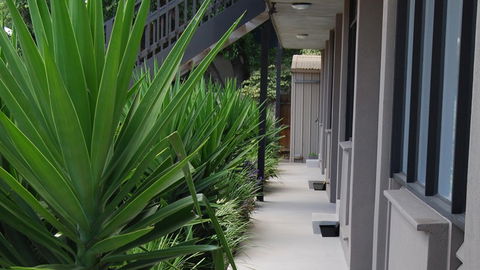 BEST WESTERN Governor Gipps Motor Inn - Travel Agents 1